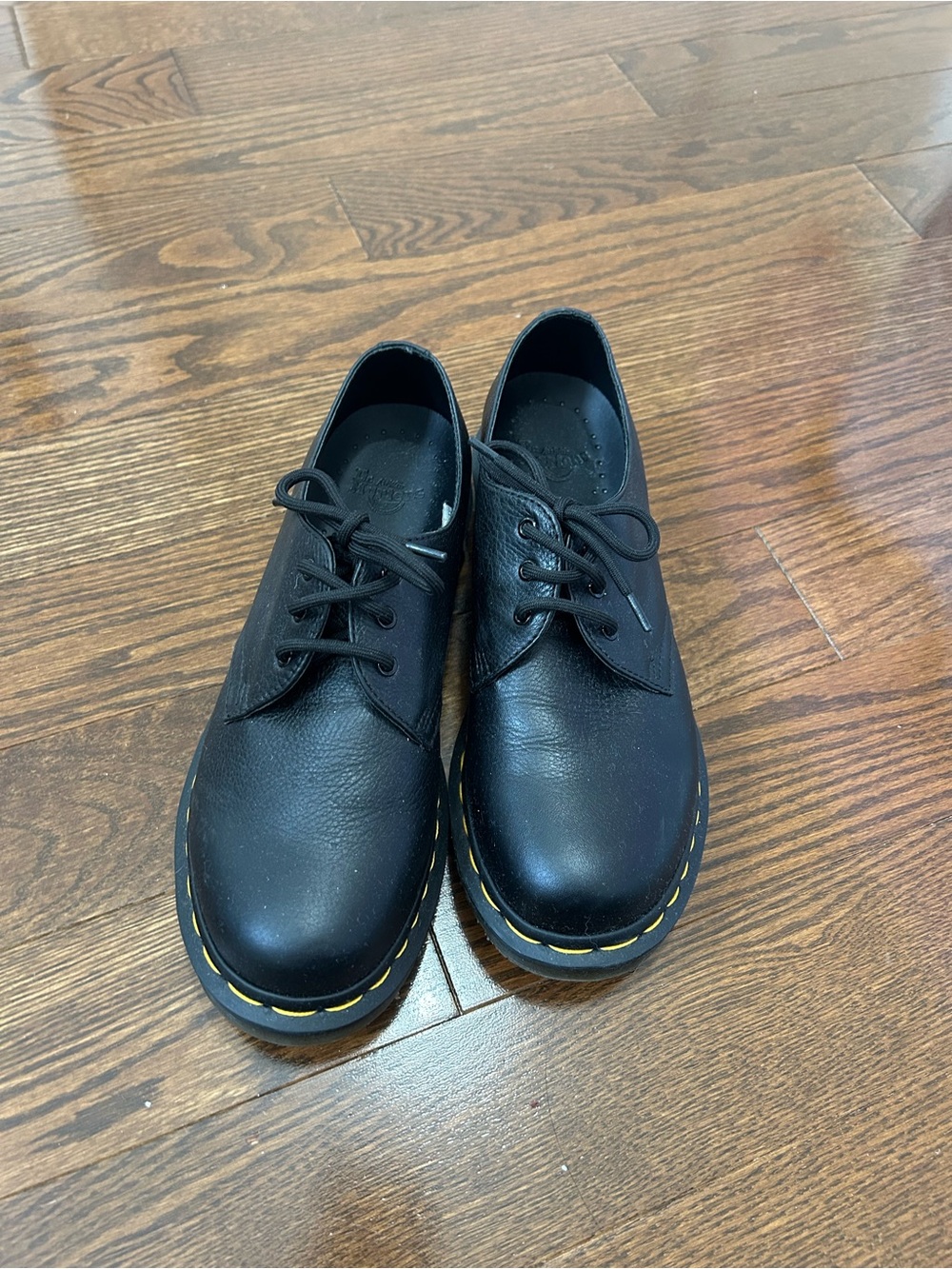 Dr. Martens Women’s Oxfords BWNOT - Picture 5 of 6